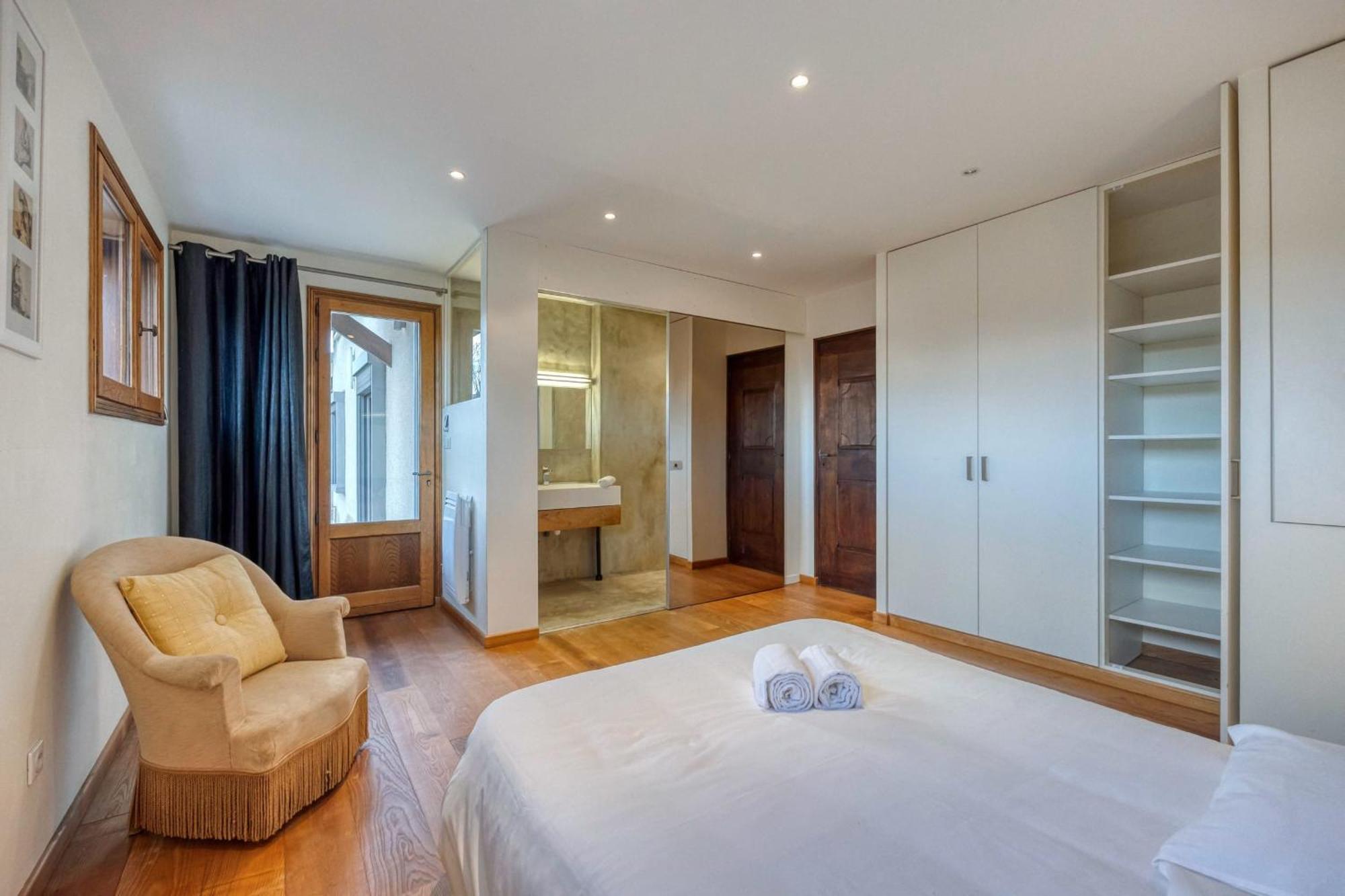#Hp La Maison Des Lilas Large Family House Sleeps 12 Garden Seyssinet 外观 照片