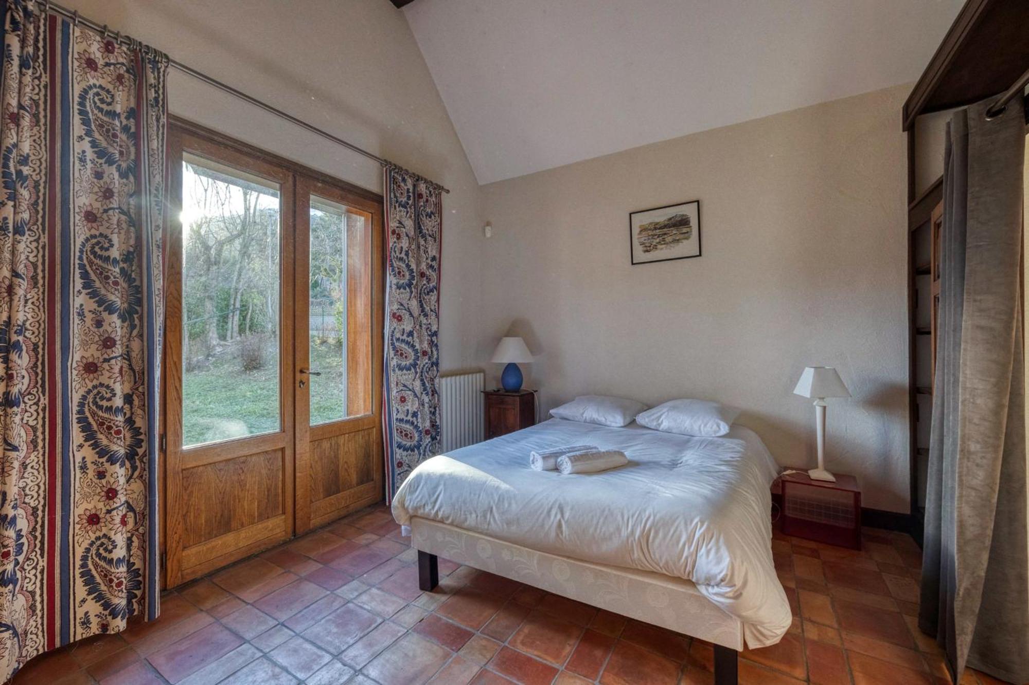 #Hp La Maison Des Lilas Large Family House Sleeps 12 Garden Seyssinet 外观 照片