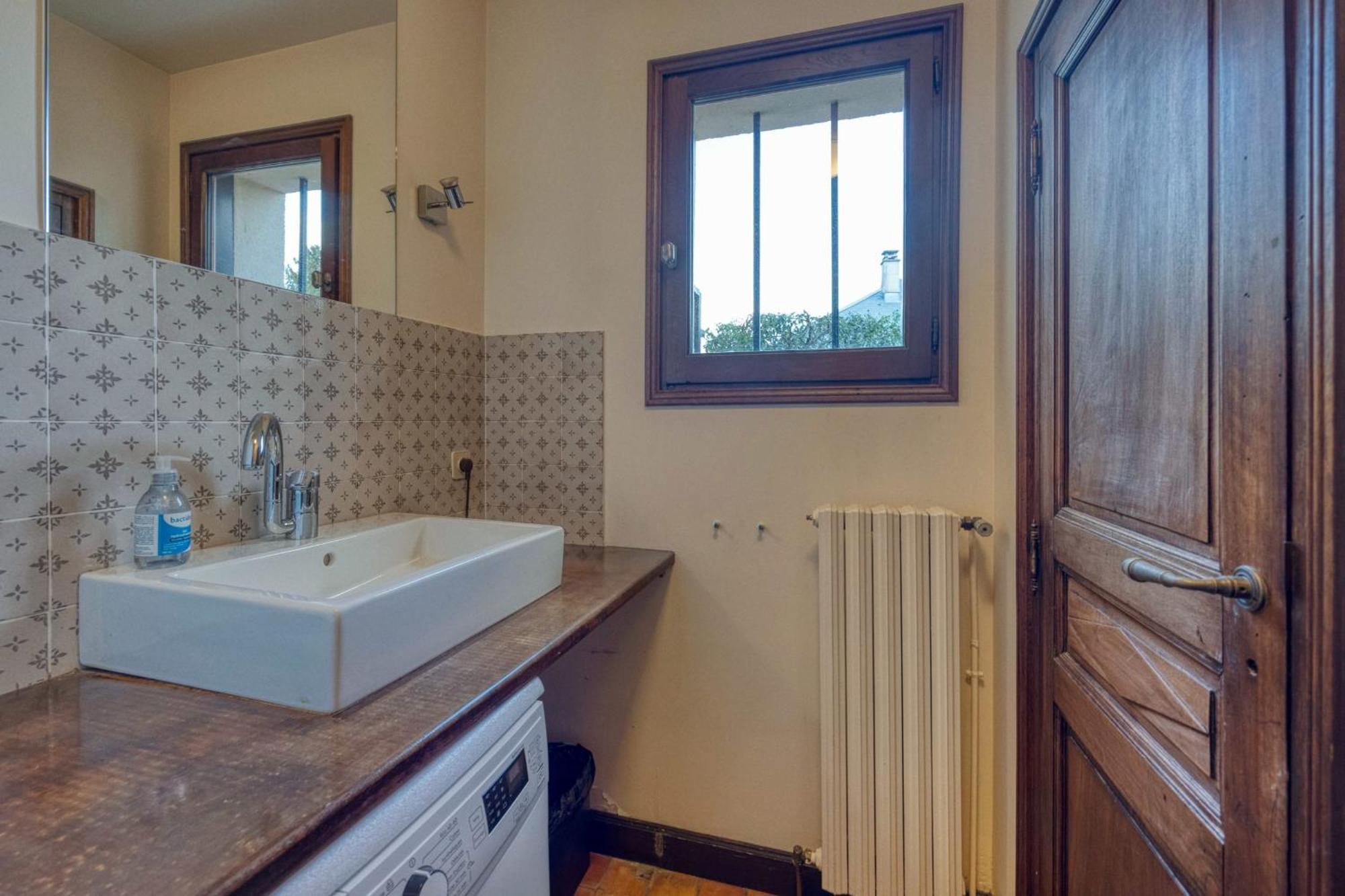 #Hp La Maison Des Lilas Large Family House Sleeps 12 Garden Seyssinet 外观 照片