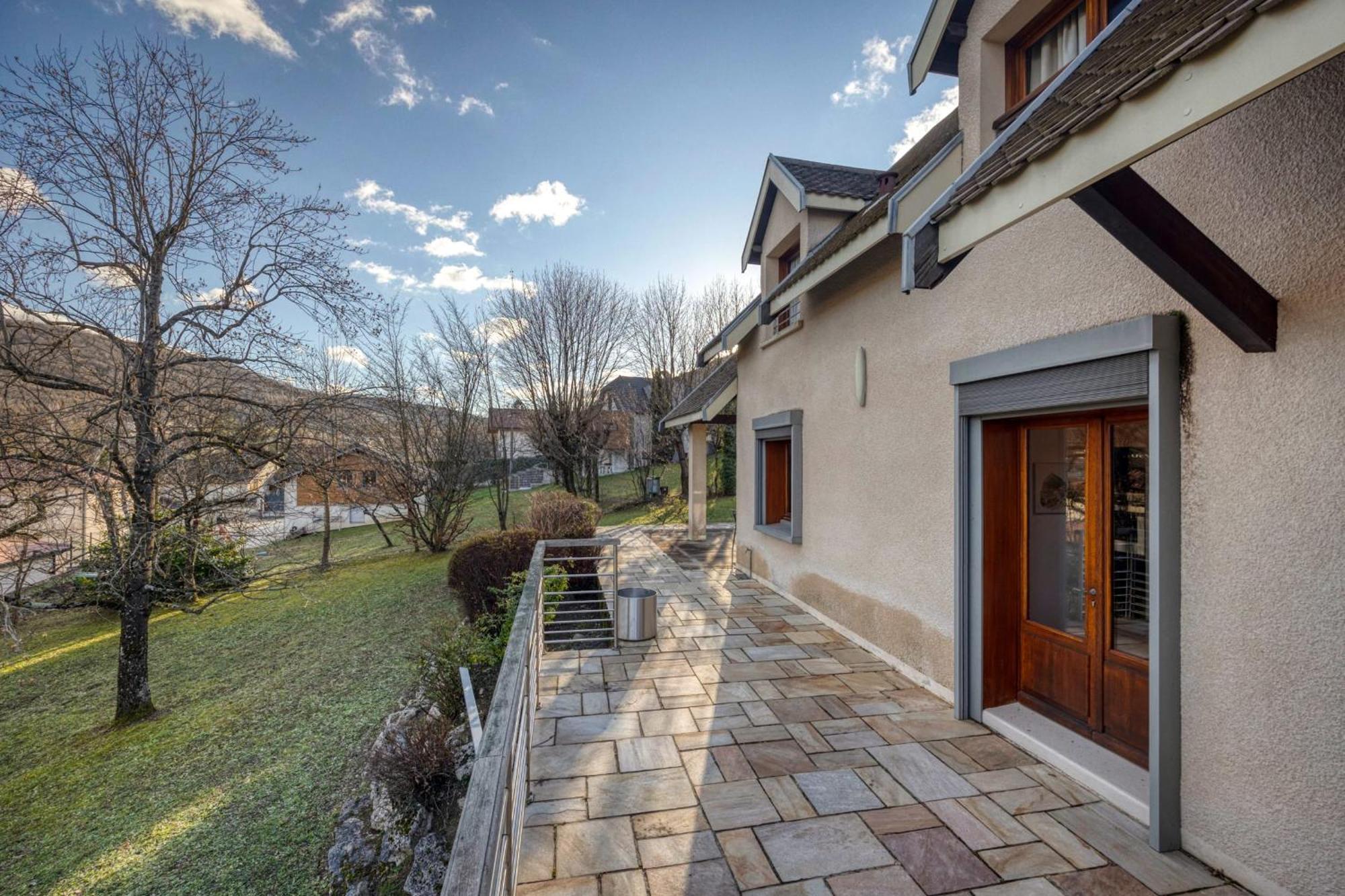 #Hp La Maison Des Lilas Large Family House Sleeps 12 Garden Seyssinet 外观 照片